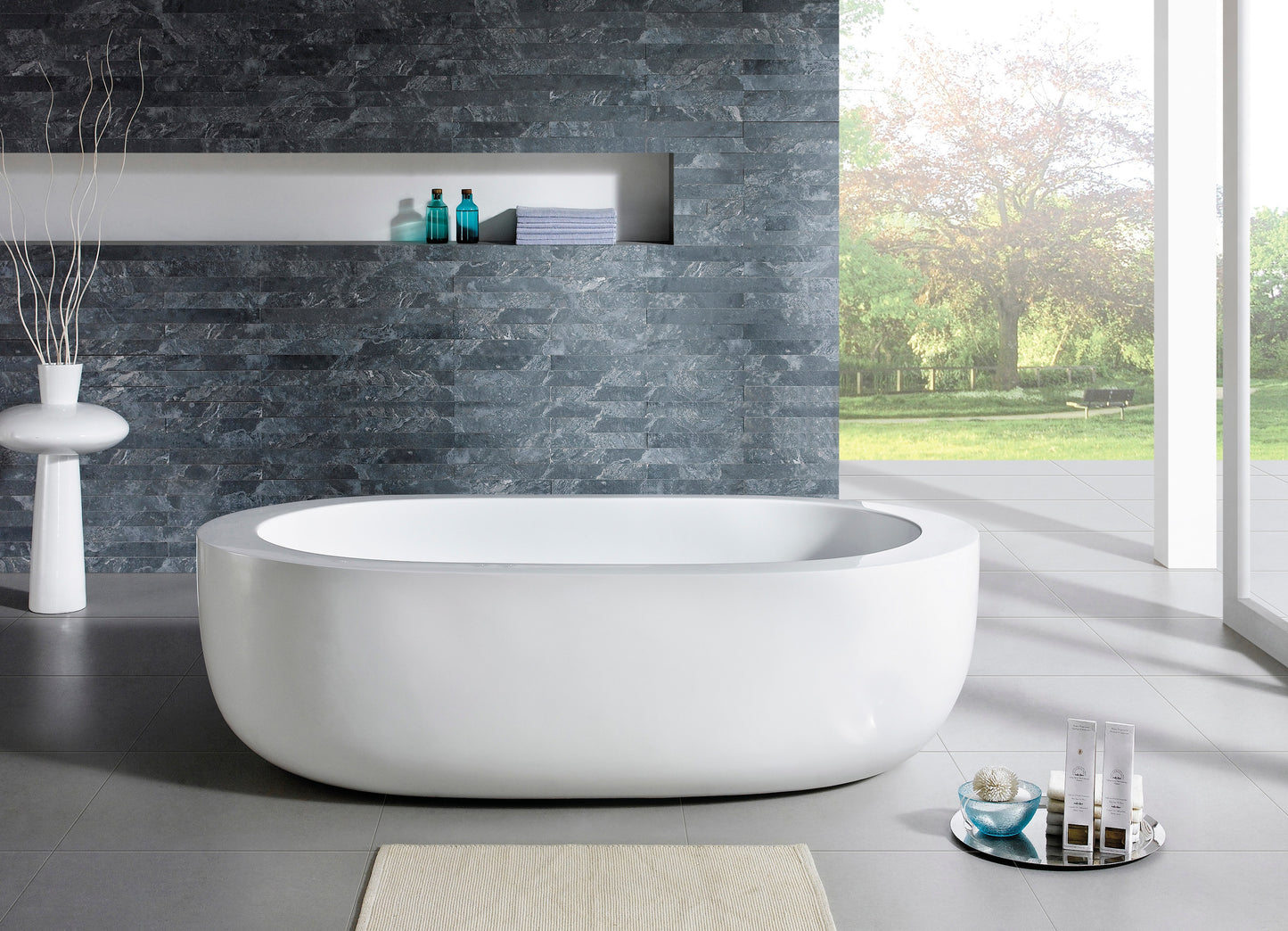 72" Acrylic Center Drain Oval Double Ended Flatbottom Freestanding Bathtub in Glossy White